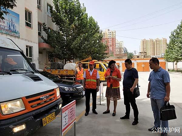 新疆:自治区公路管理局督导检查基层安全生产工作